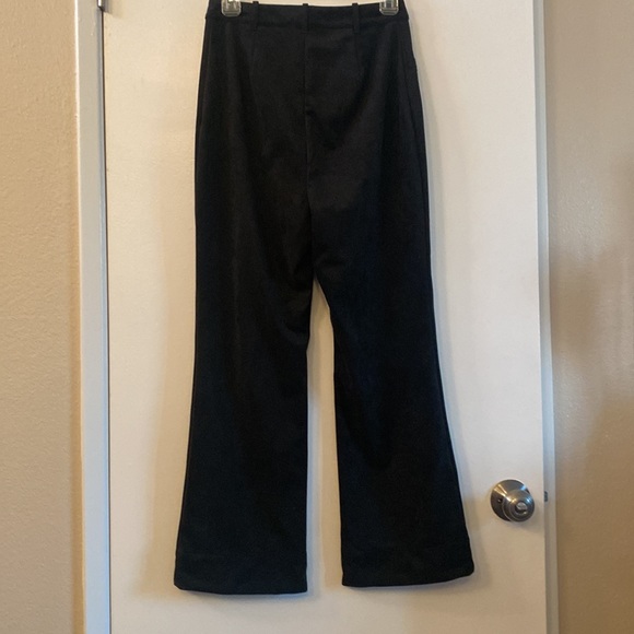 For love and lemons, black pants with pockets, NWT, size small - Picture 7 of 7